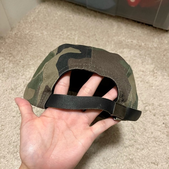 Dimepiece hat - Picture 2 of 2